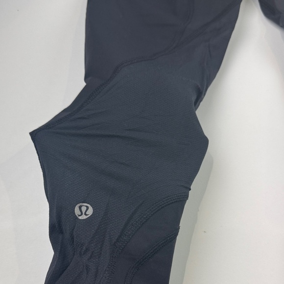Lululemon Athletica Cropped Black Leggings - Picture 3 of 10